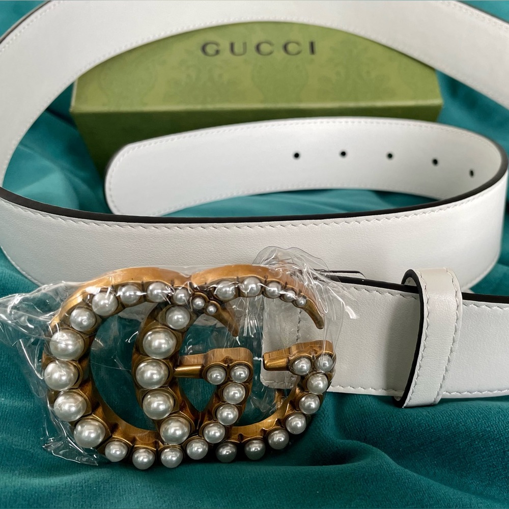 NOT FOR SALE Gucci white pearl belt size 95